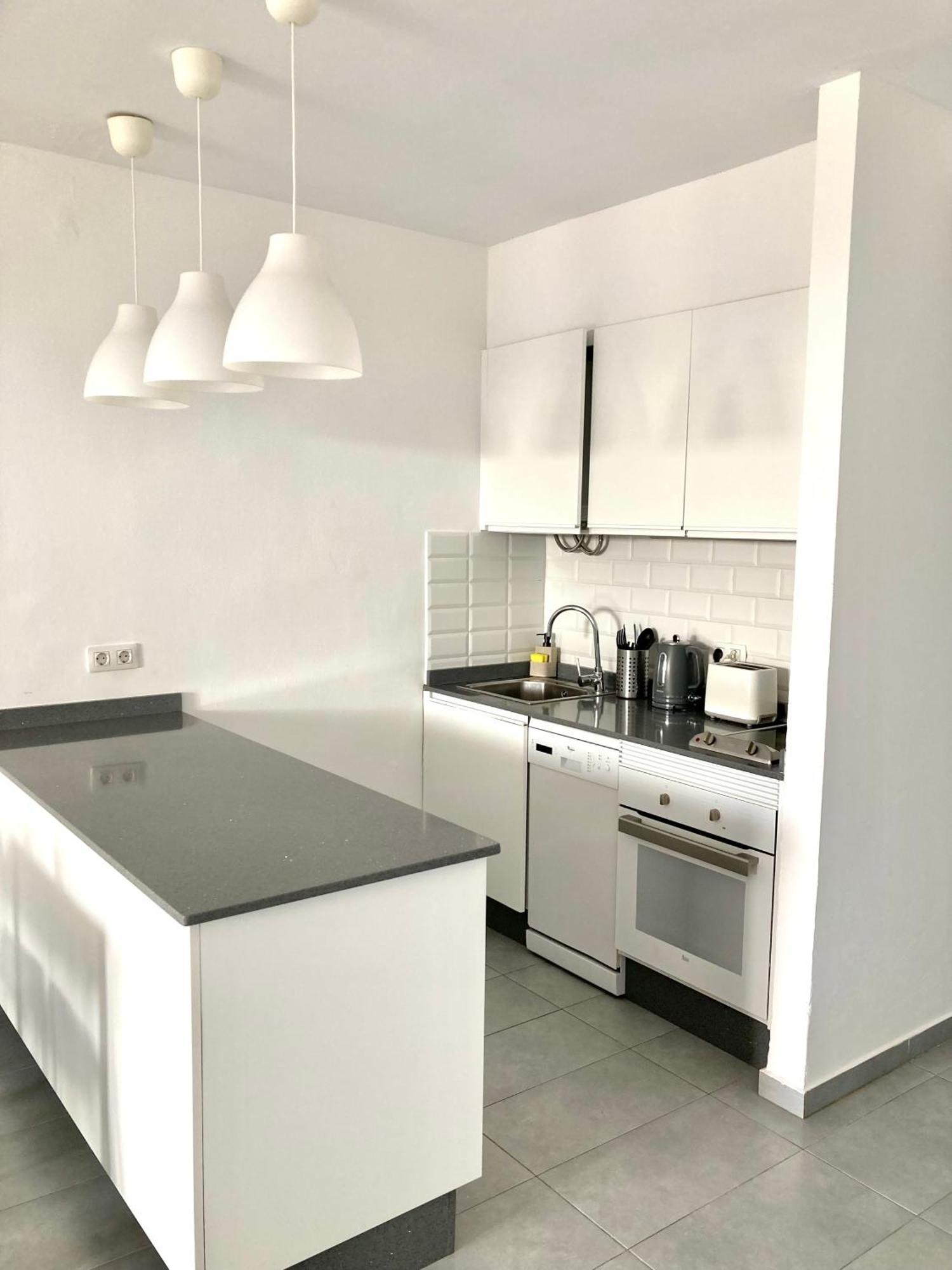 Ground Floor Apartment With Pool, Next To The Beach Коста-Тегисе Экстерьер фото