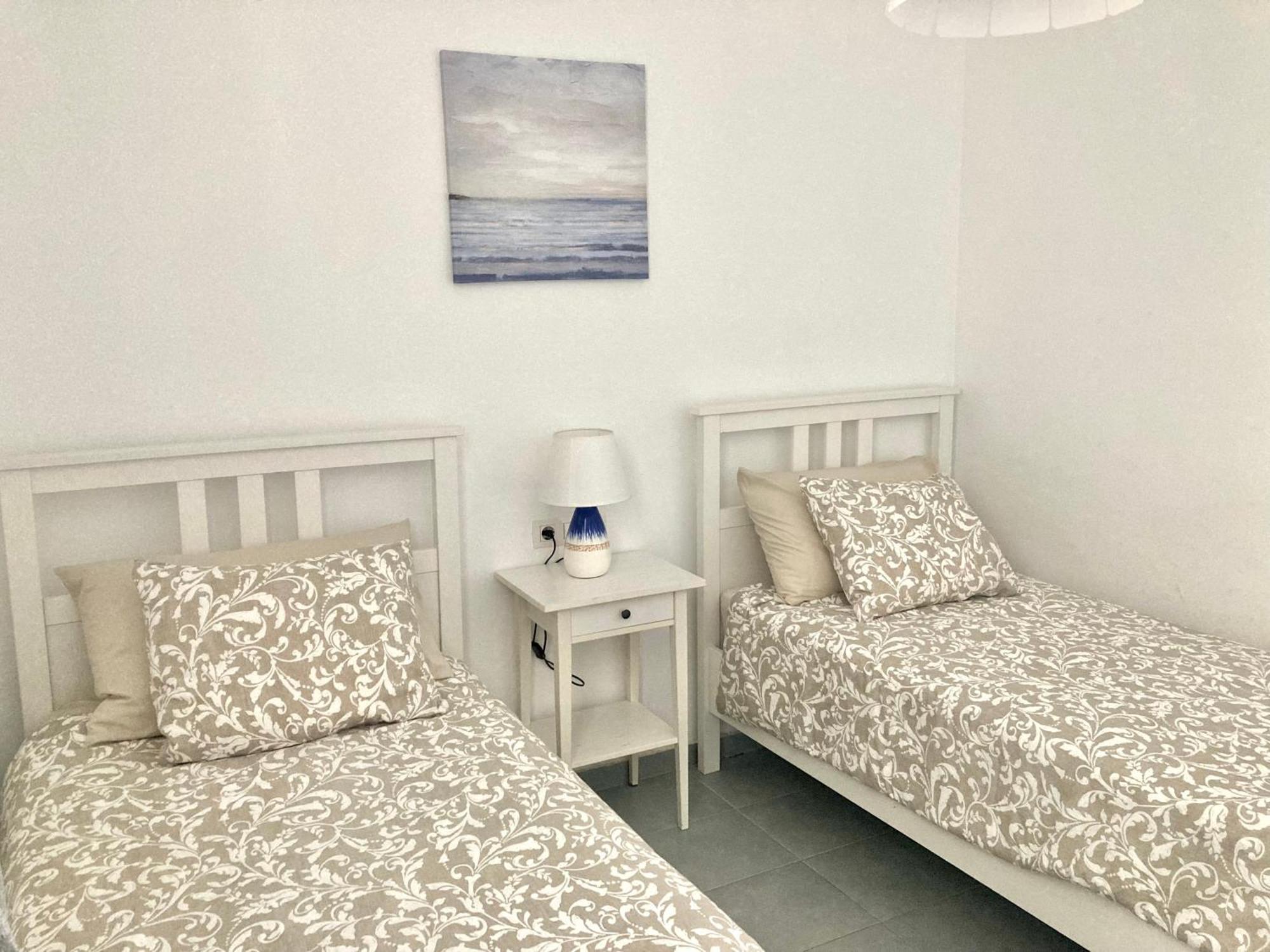 Ground Floor Apartment With Pool, Next To The Beach Коста-Тегисе Экстерьер фото