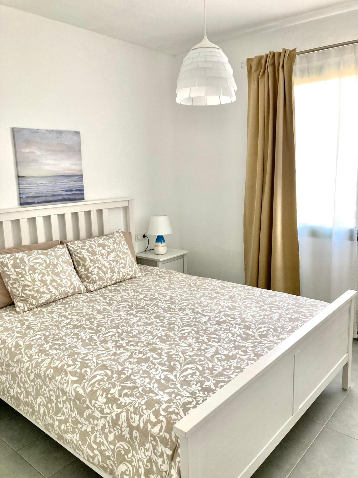 Ground Floor Apartment With Pool, Next To The Beach Коста-Тегисе Экстерьер фото